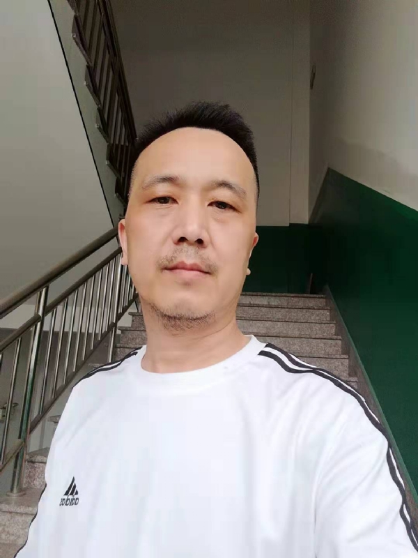 假如风有颜色的第一张照片--龙海婚介网