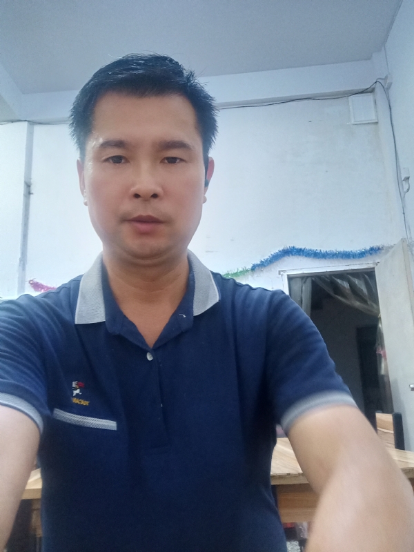 我是自强不息的第一张照片--龙海婚介网
