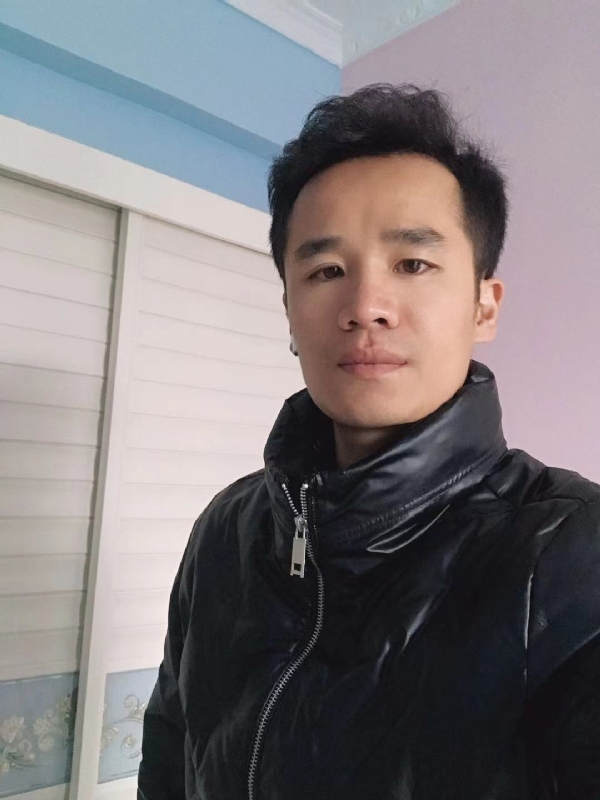 小杨哥的第二张照片--龙海婚介网