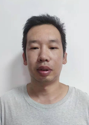微笑的第二张照片--龙海婚介网