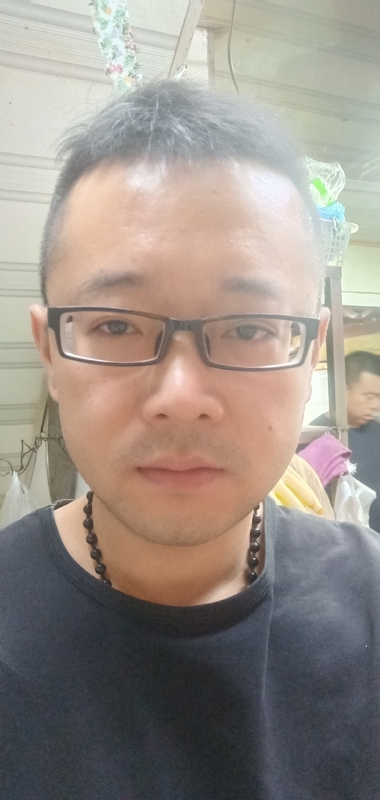 雅痞的第二张照片--龙海婚介网