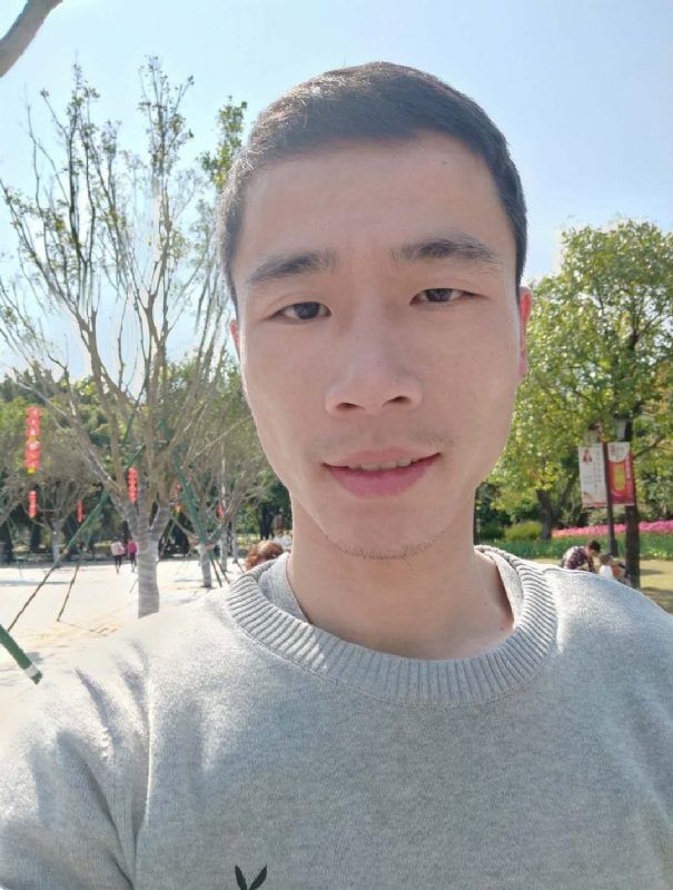 小懒虫的第一张照片--龙海婚介网