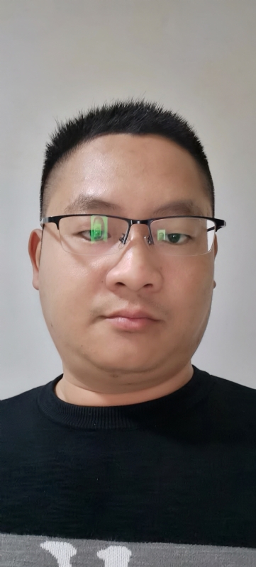 龙逍遥的第二张照片--龙海婚介网