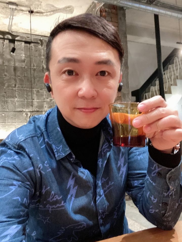 陈道明的第二张照片--龙海婚介网