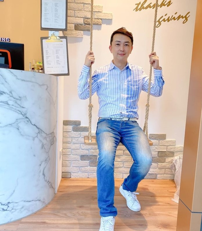 陈道明的第四张照片--龙海婚介网