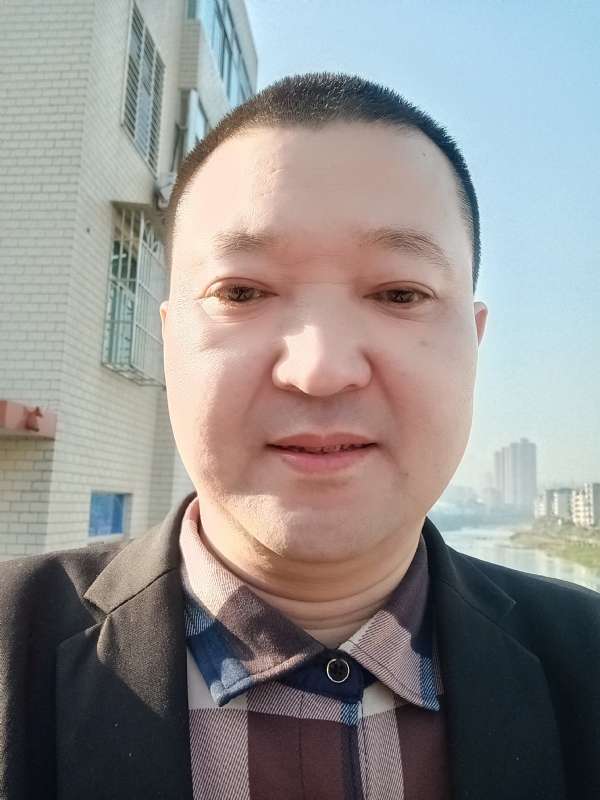曾经受伤的心灵的第二张照片--龙海婚介网