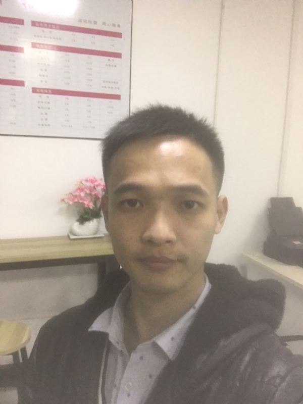 法律人小陈的第一张照片--龙海婚介网