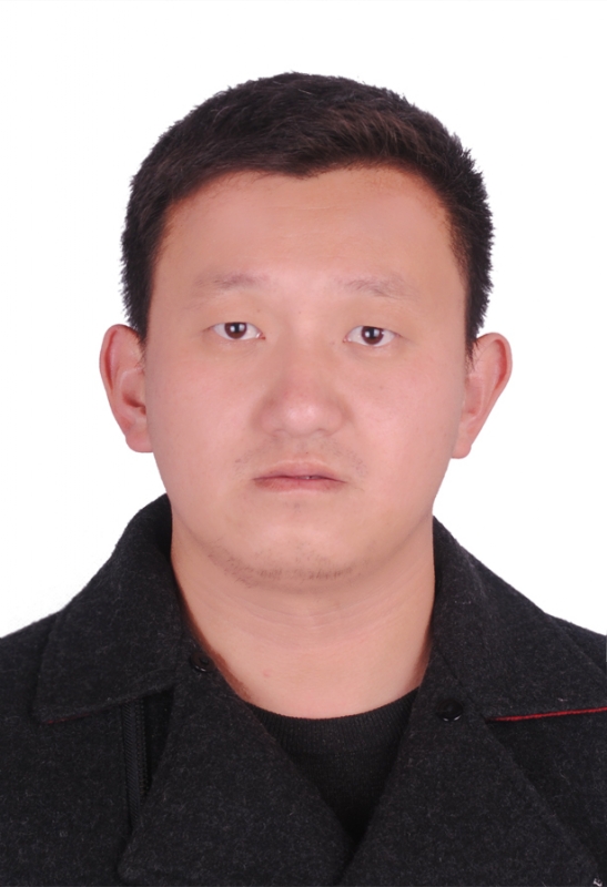 吴痕的第一张照片--龙海婚介网