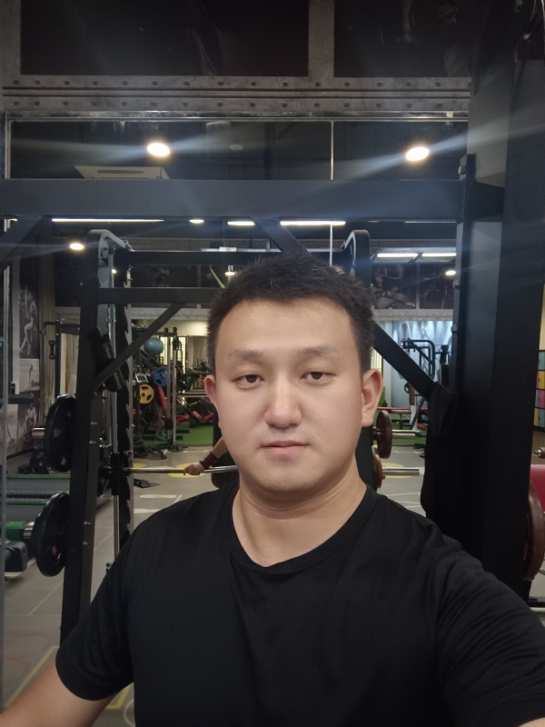 吴痕的第二张照片--龙海婚介网