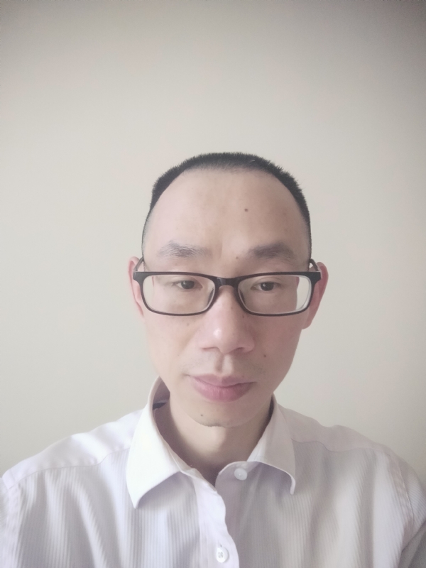 小卓的第二张照片--龙海婚介网