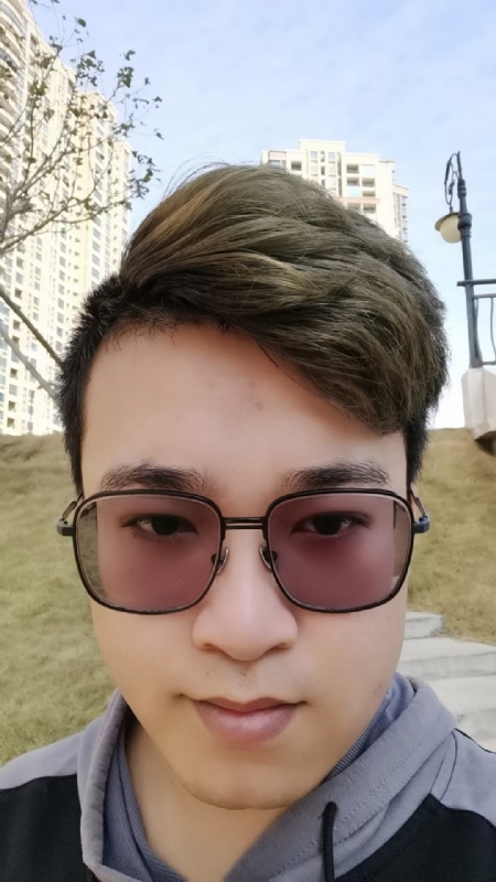 小陈的第一张照片--龙海婚介网
