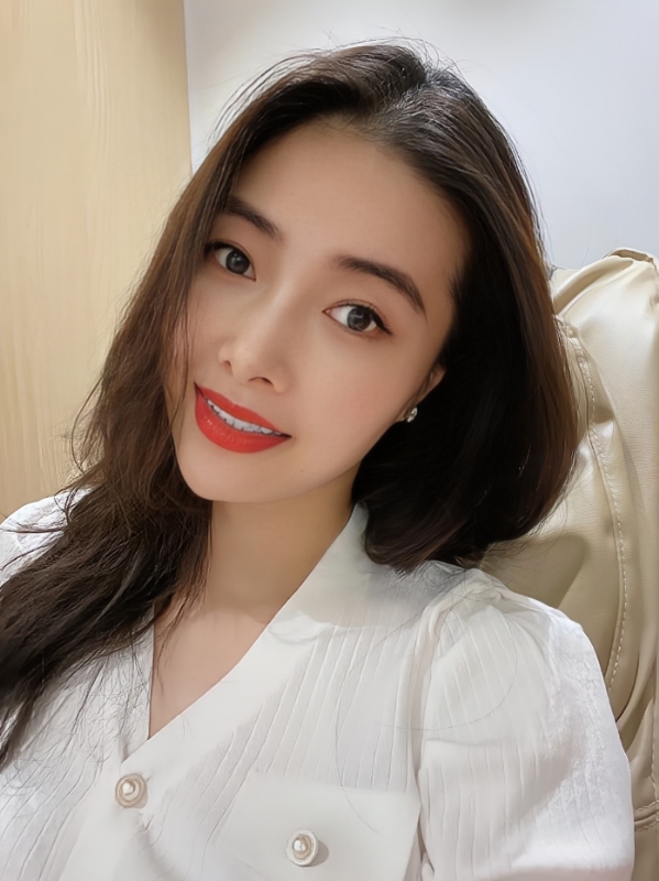 Tina的第一张照片--龙海婚介网