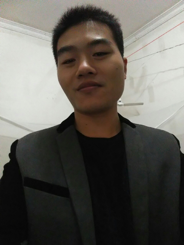 随风的第二张照片--龙海婚介网
