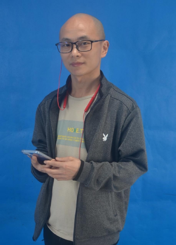 酉星的第一张照片--龙海婚介网