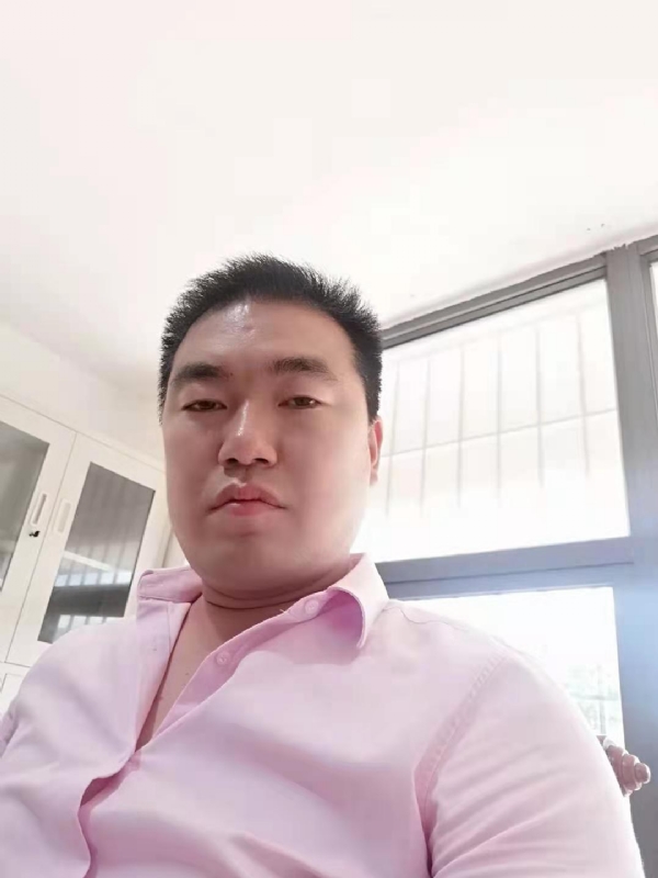 命运的打拼的第一张照片--龙海婚介网