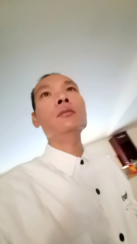 只影向谁去的第五张照片--龙海婚介网