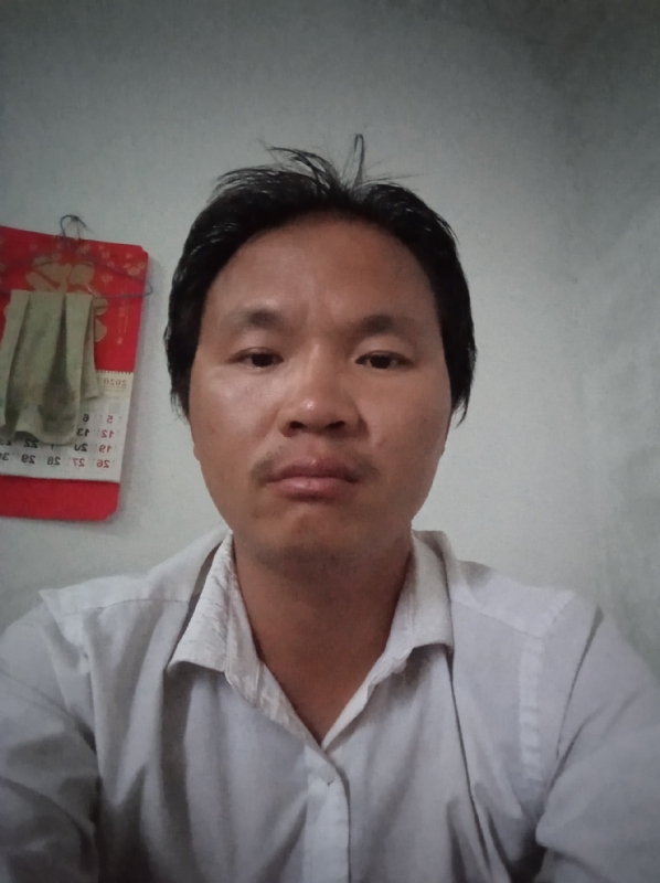 小杨的第一张照片--龙海婚介网