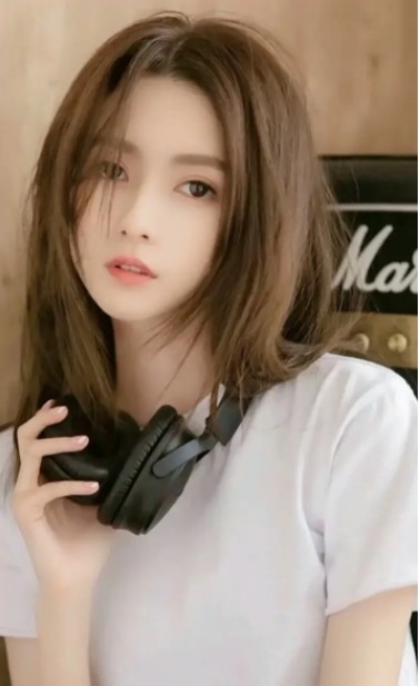 小花花的第一张照片--龙海婚介网