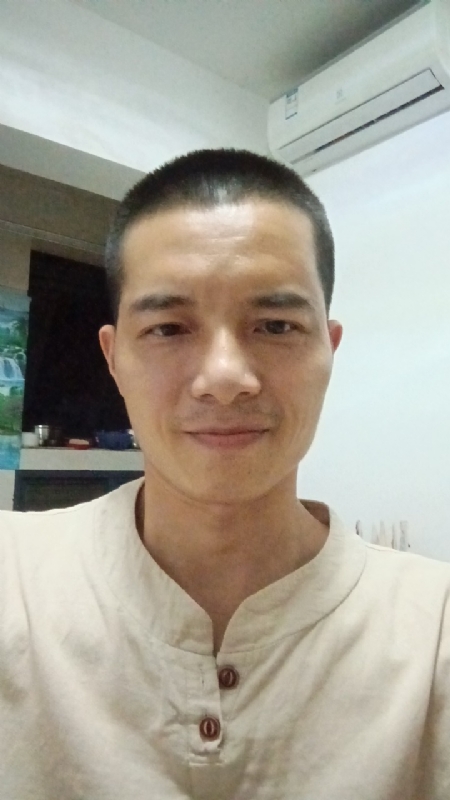 兴兴的第一张照片--龙海婚介网