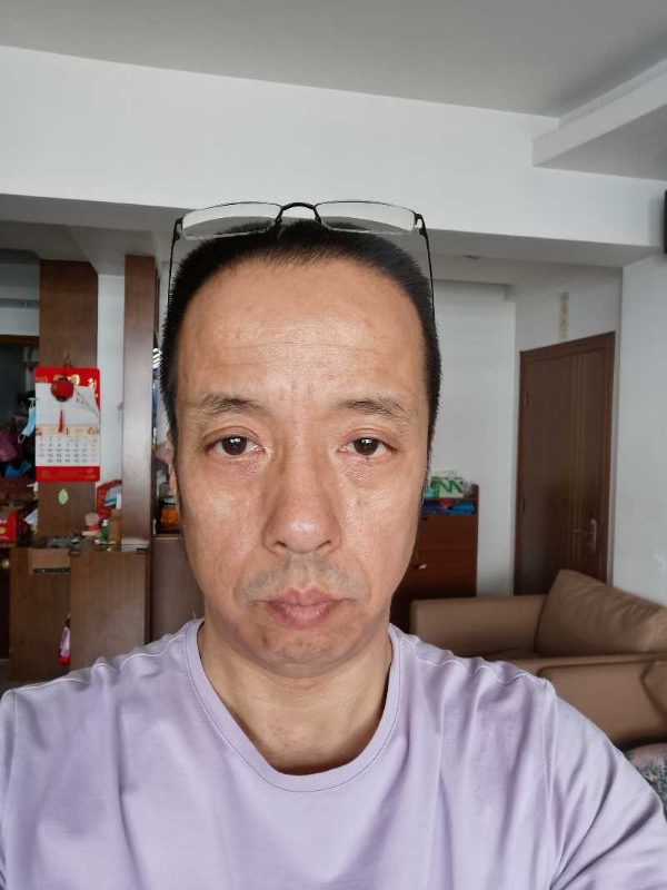 萨博的第一张照片--龙海婚介网