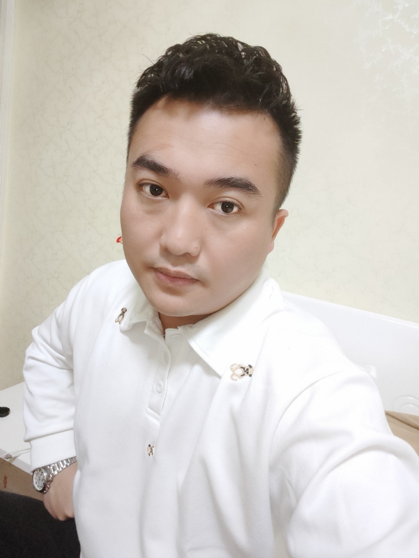 哈哈先生的第三张照片--龙海婚介网