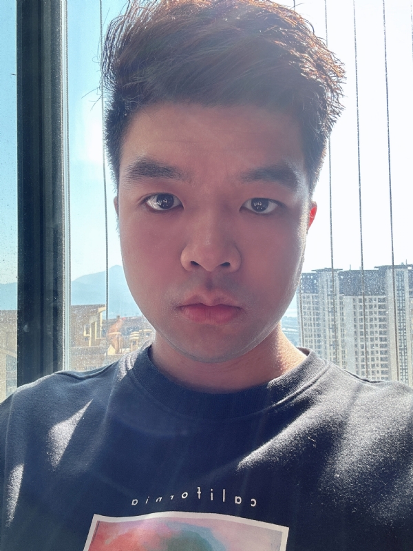 飞飞的第三张照片--龙海婚介网