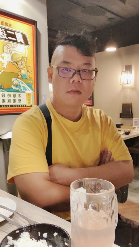 公爵的第一张照片--龙海婚介网