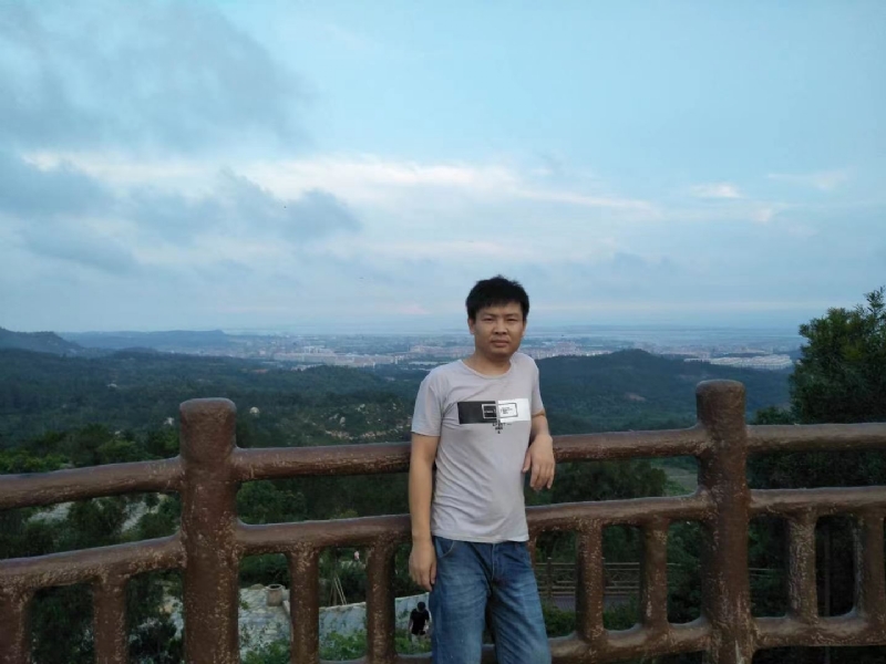 危建华的第四张照片--龙海婚介网