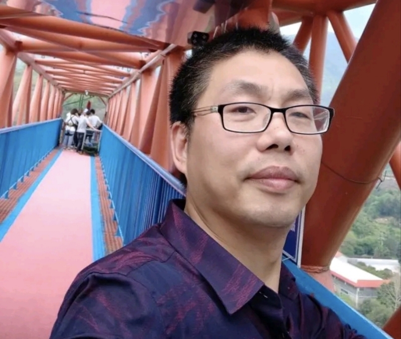 山羊的第一张照片--龙海婚介网