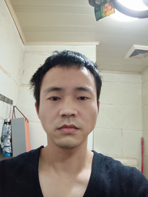 守望天空的第一张照片--龙海婚介网