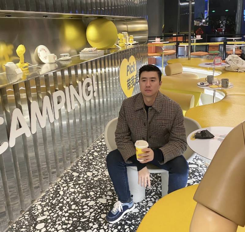 海邊漫步的第一张照片--龙海婚介网