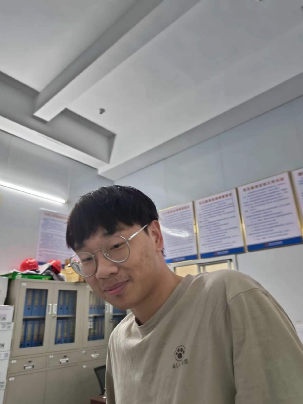 牛子弟的第一张照片--龙海婚介网