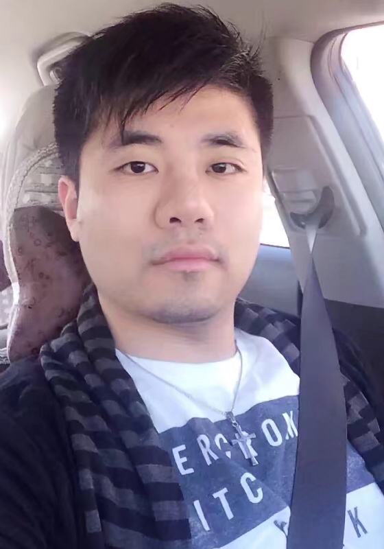御龙氏的第二张照片--龙海婚介网