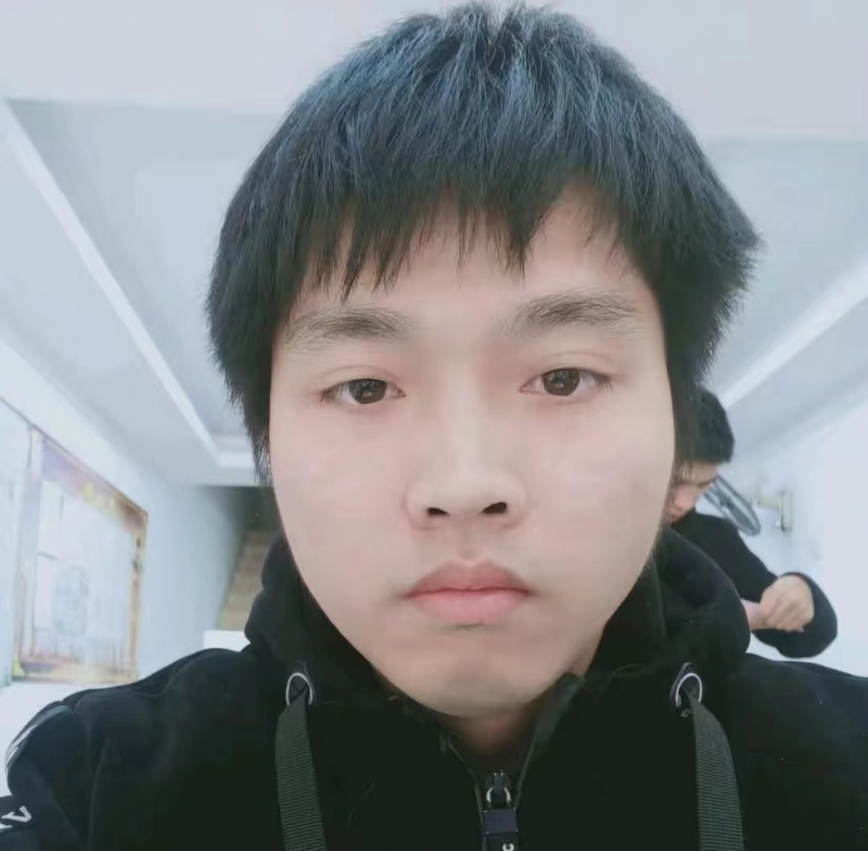 无奋斗不清春的第一张照片--龙海婚介网