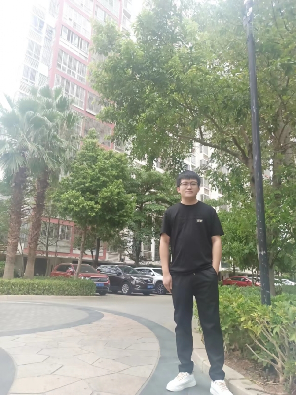 等闲的第四张照片--龙海婚介网