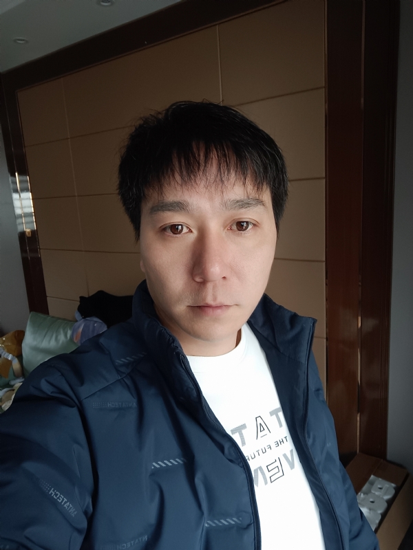 麦弟的第一张照片--龙海婚介网