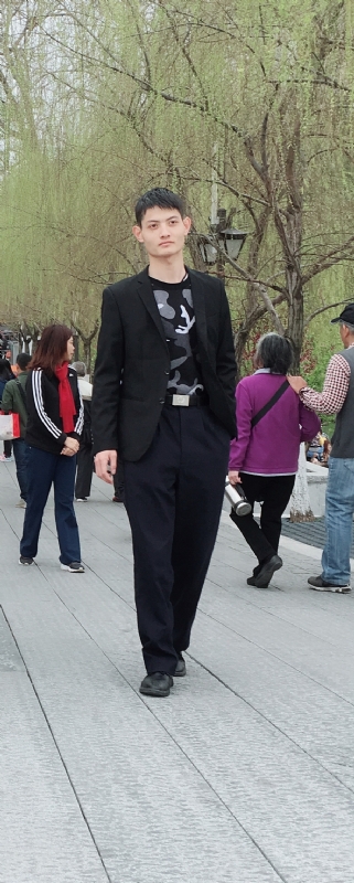 风一样的第一张照片--龙海婚介网
