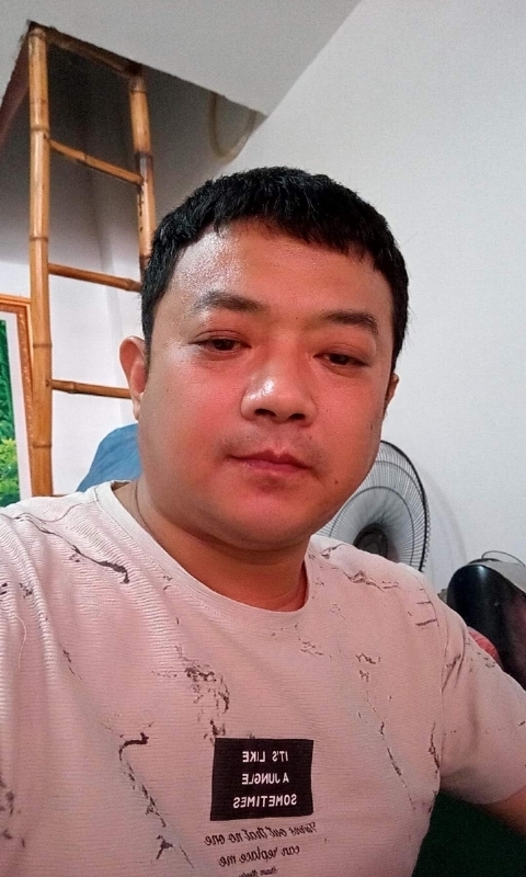萍水相逢的第四张照片--龙海婚介网