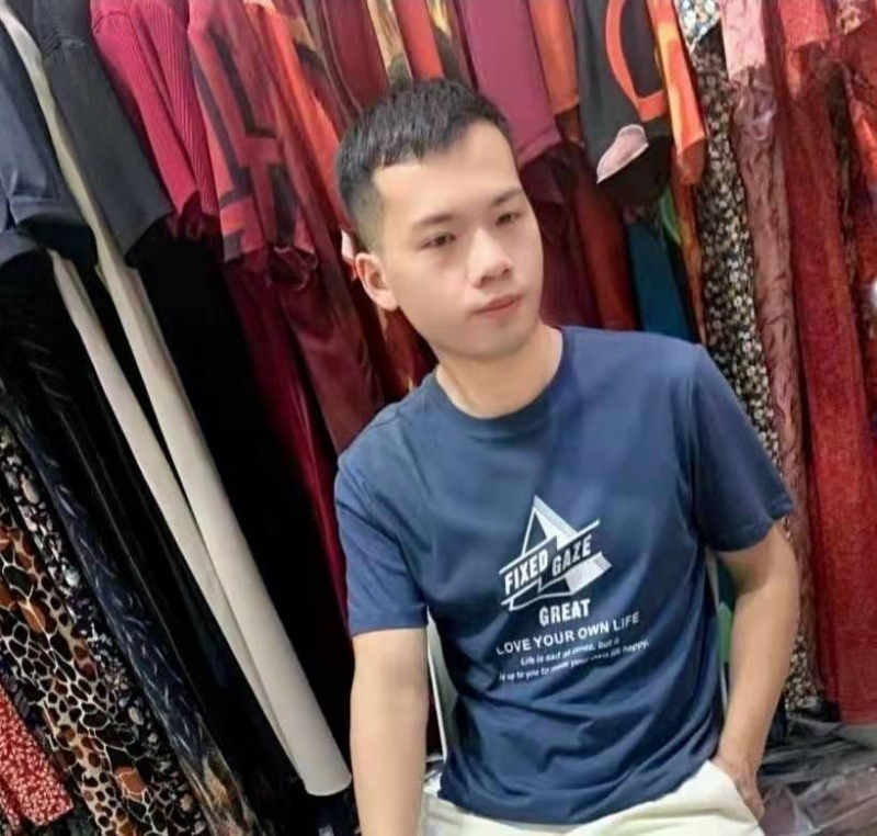 萃臻的第一张照片--龙海婚介网
