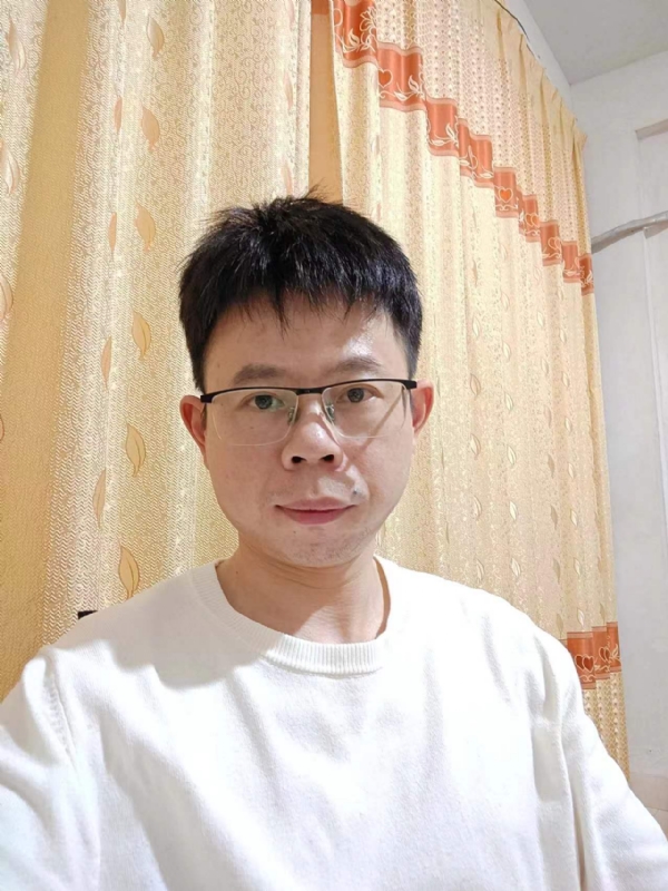 今晚打老虎的第一张照片--龙海婚介网