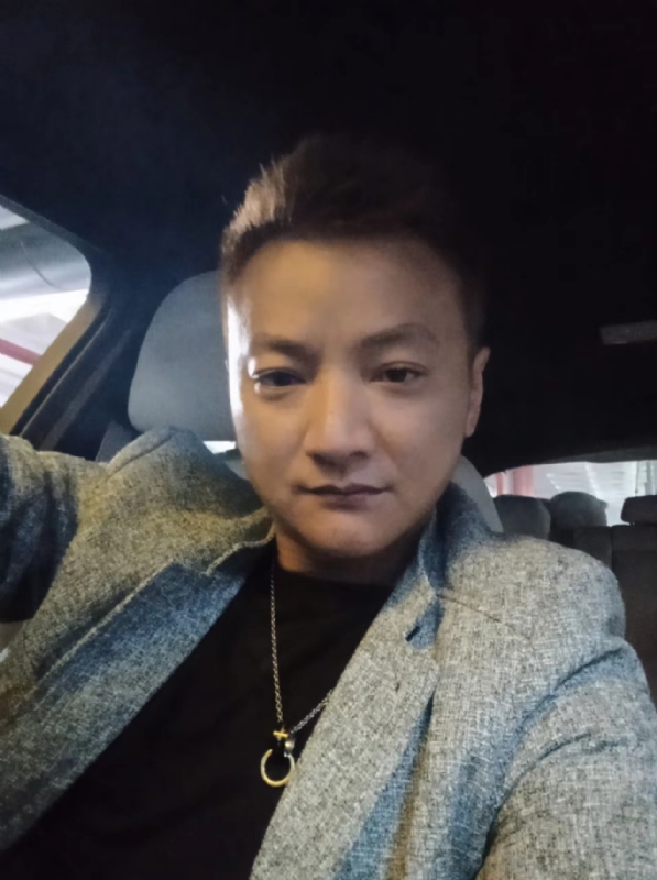 夜、有雨敲窗的第三张照片--龙海婚介网