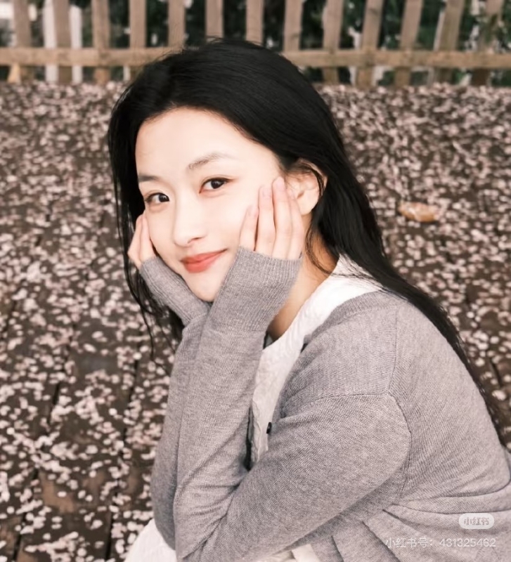 江小姐的第一张照片--龙海婚介网