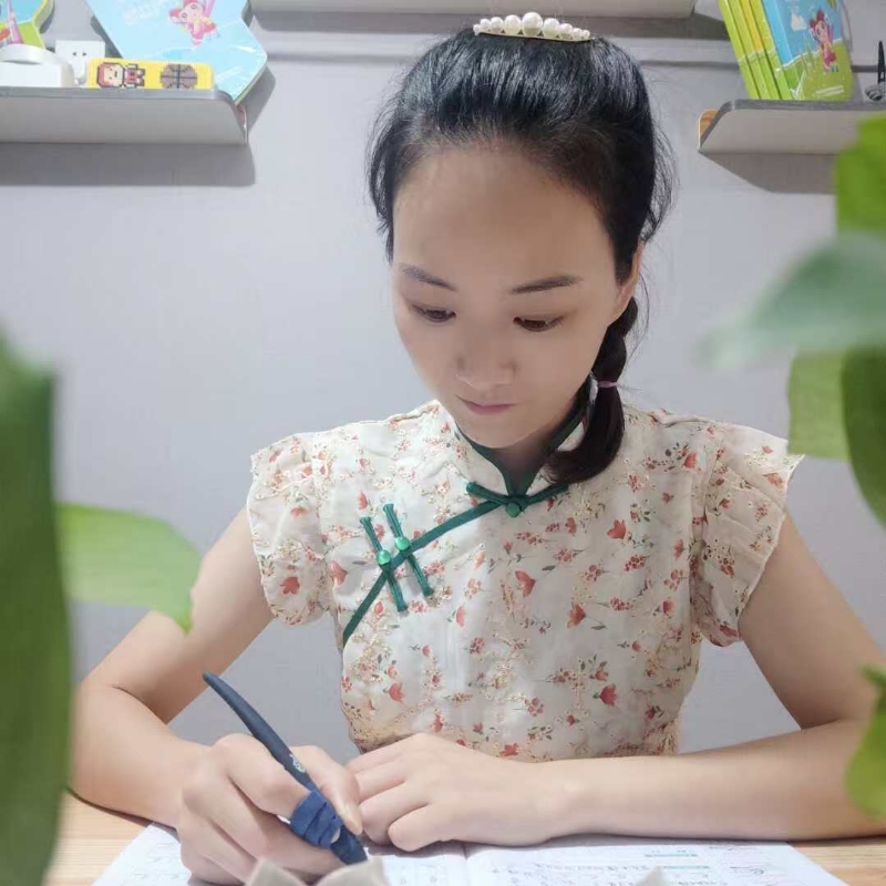 珊珊的第一张照片--龙海婚介网