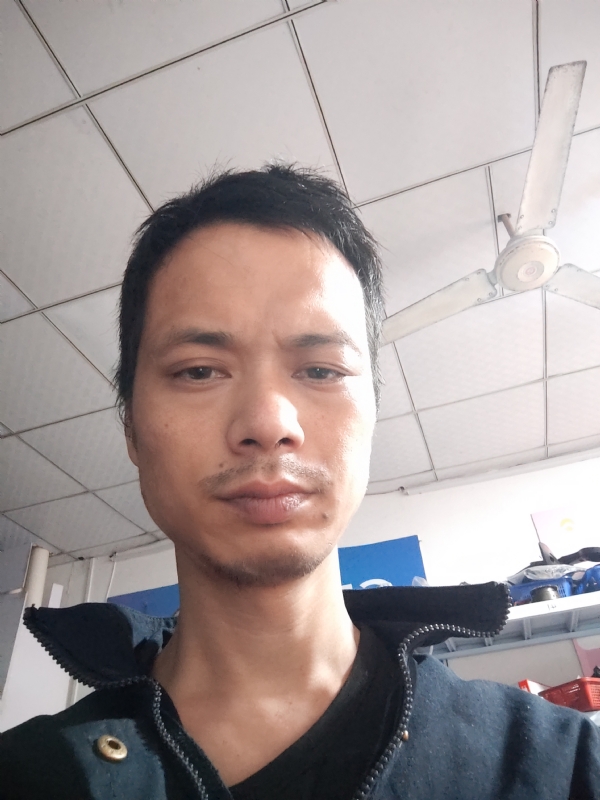 小康的第二张照片--龙海婚介网