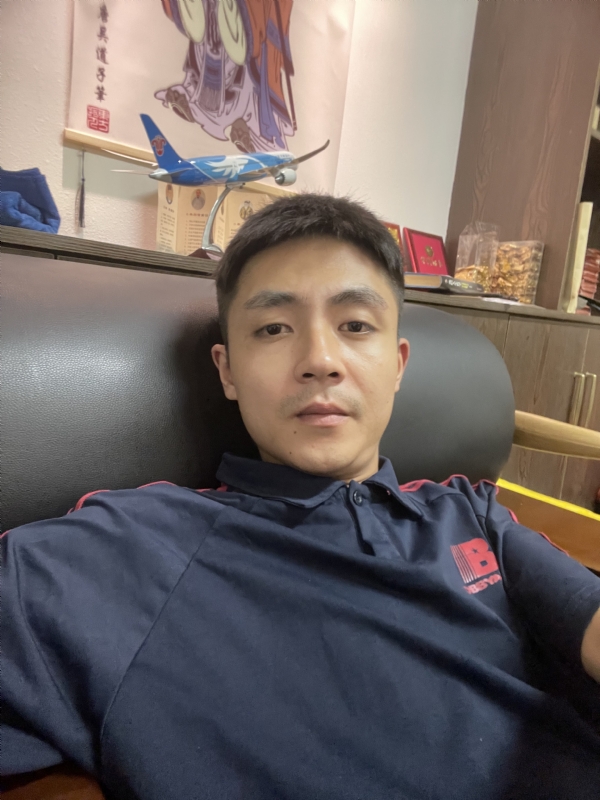 曾曾日上的第一张照片--龙海婚介网