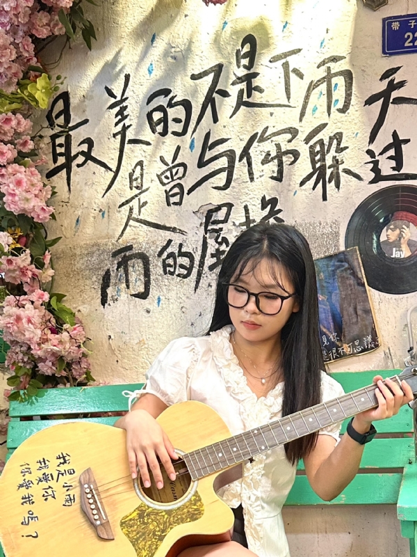 魔仙的第一张照片--龙海婚介网